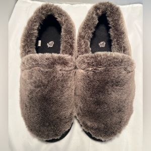 Acorn  Moc Moccasin Slippers 8-9